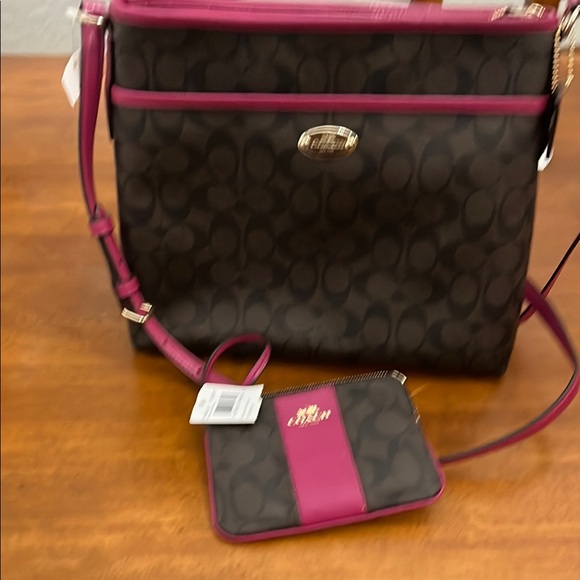 NWTCoach Signature Crossbody Bag - Brown and Pink and wristlet. - Picture 1 of 3